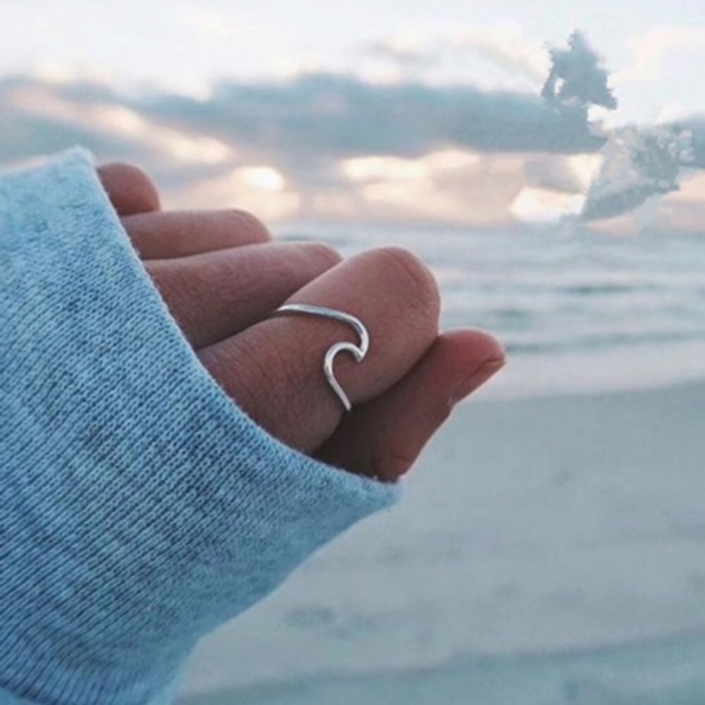 Silver Wave Ring - Picture 2 of 4